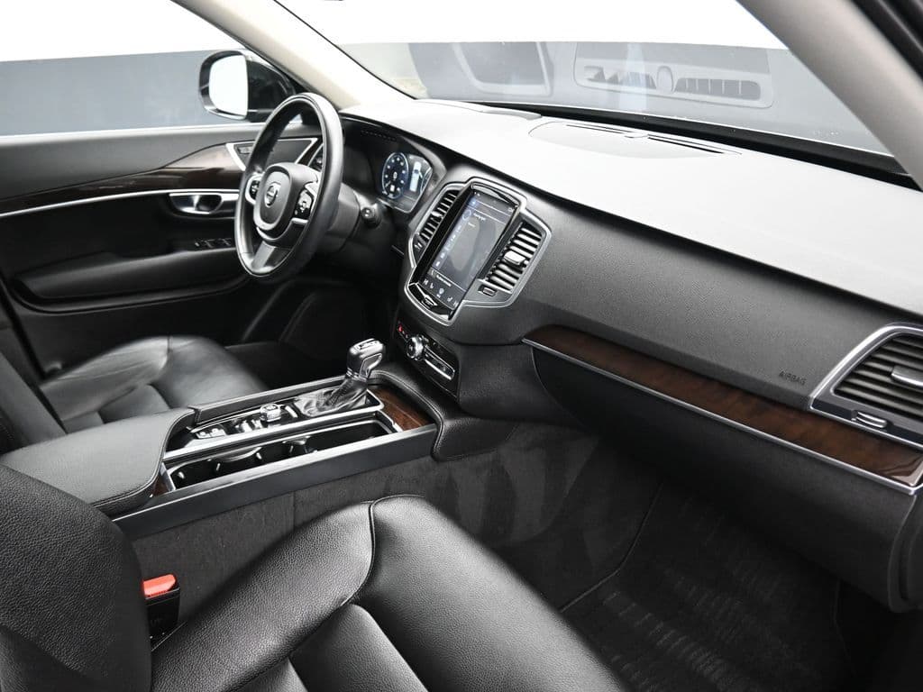2019 Volvo XC90 T6 Momentum, photo 39 of 59