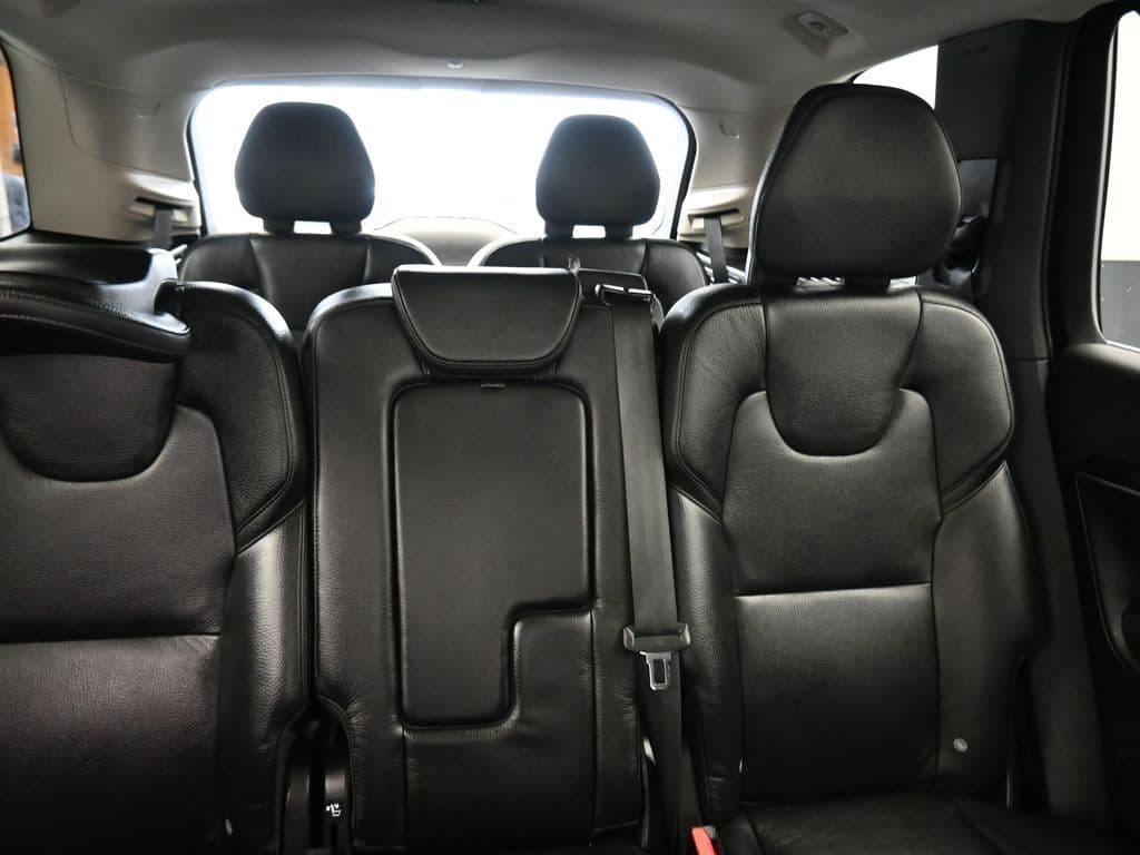 2019 Volvo XC90 T6 Momentum, photo 42 of 59