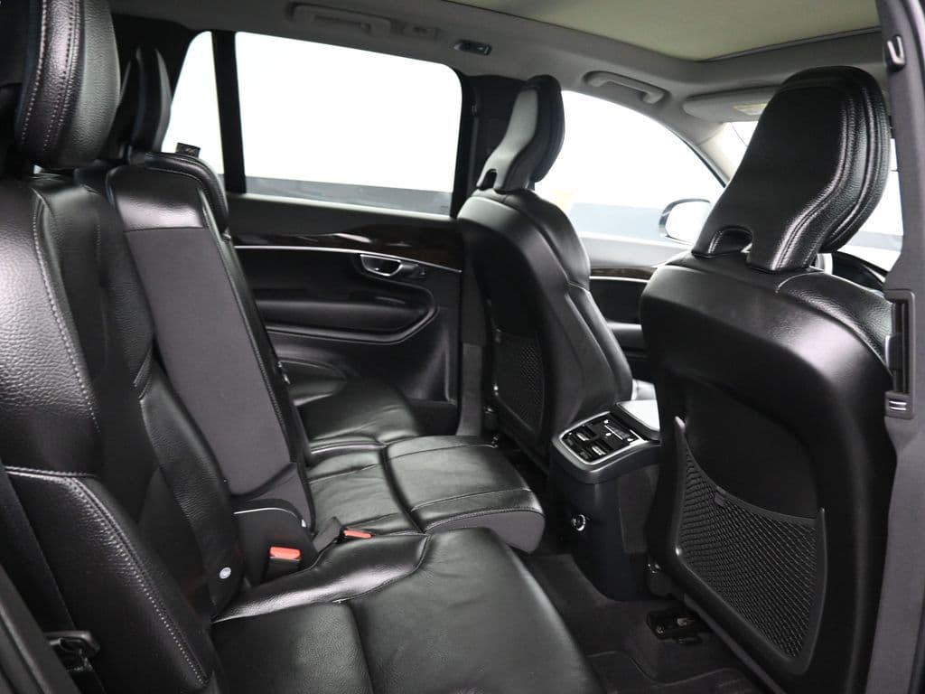 2019 Volvo XC90 T6 Momentum, photo 31 of 59