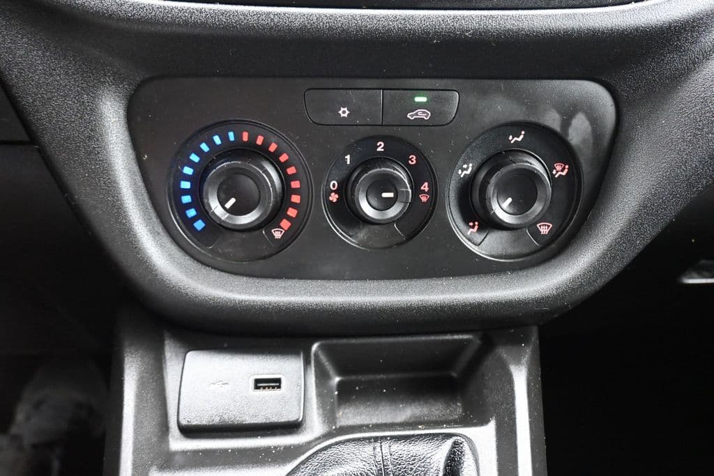 2021 RAM ProMaster City Tradesman, photo 17 of 42