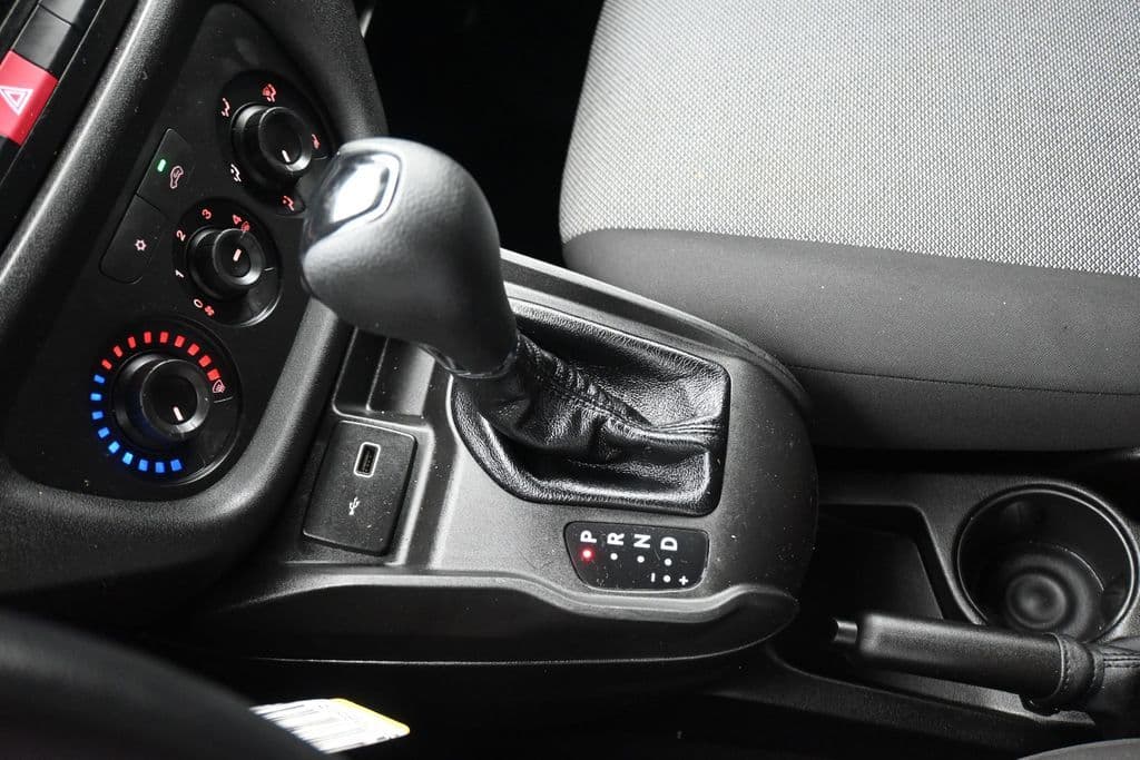 2021 RAM ProMaster City Tradesman, photo 18 of 42